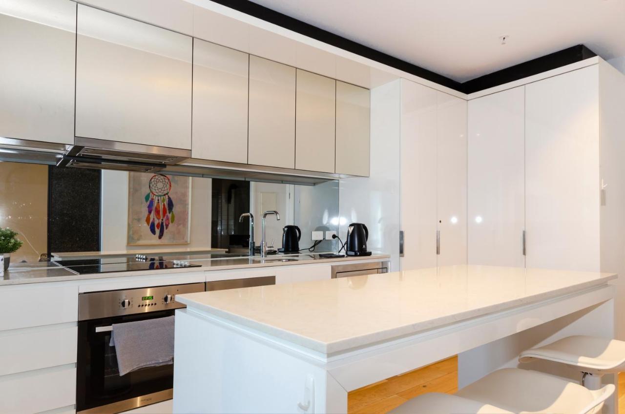 2Br Cbd Pad, City Views, Free Parking, Pool, Gym Melburne Exterior foto