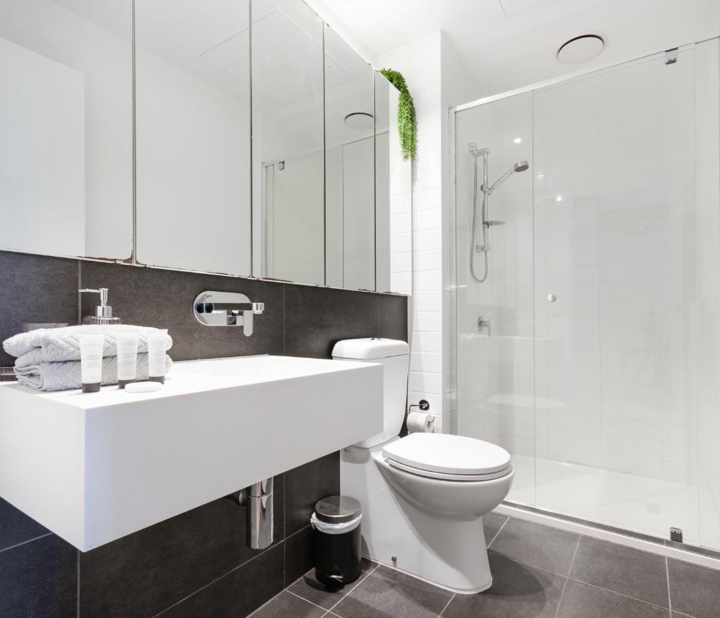 2Br Cbd Pad, City Views, Free Parking, Pool, Gym Melburne Exterior foto